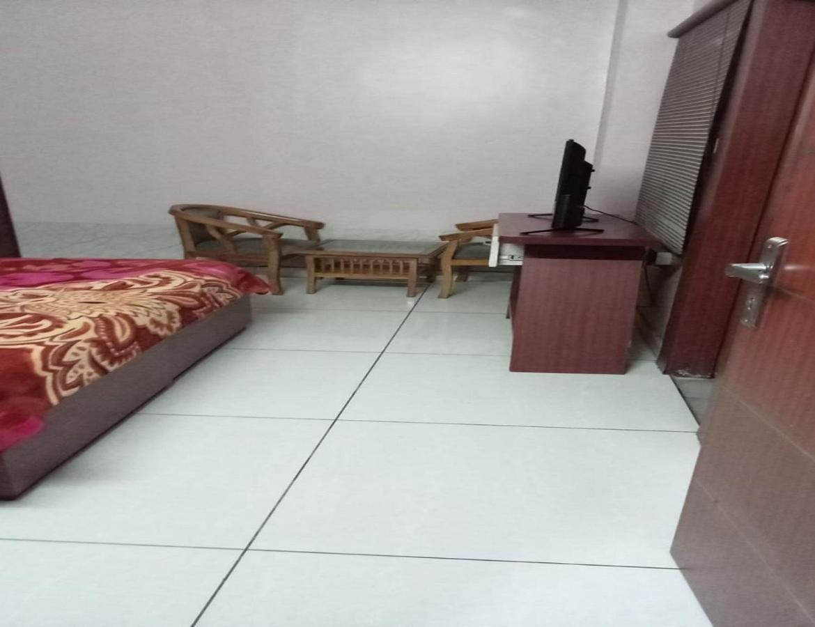 Hotel Kings, Rohtak Екстериор снимка