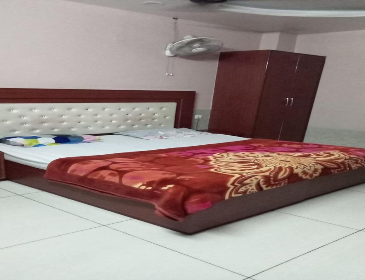 Hotel Kings, Rohtak Екстериор снимка